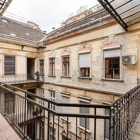 Elizabeth Boulevard Apartamento *