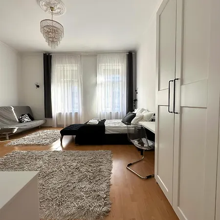 Elizabeth Boulevard Budapest